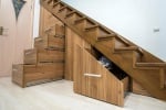 Am&eacute;nagement sous escalier : id&eacute;es pour optimiser l'espace